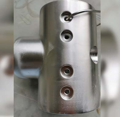 汽車(chē)配件不能用三酸除垢用環(huán)保除垢劑能達(dá)到效果嗎？